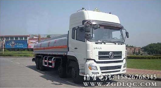東風(fēng)天龍前四后八加油車