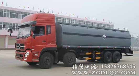 東風天龍前四后八化工液體運輸車