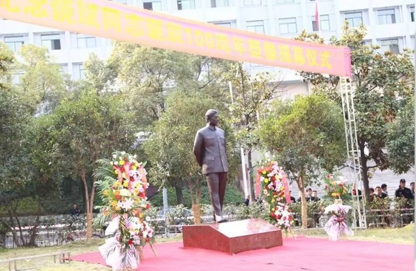 �|�L(f��ng)����܇ף�R���ϴ�硱60�q���տ옷(l��)