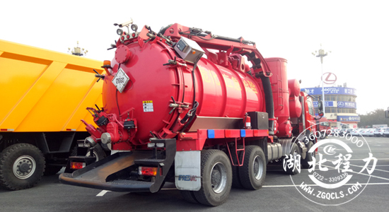 �����������U܇