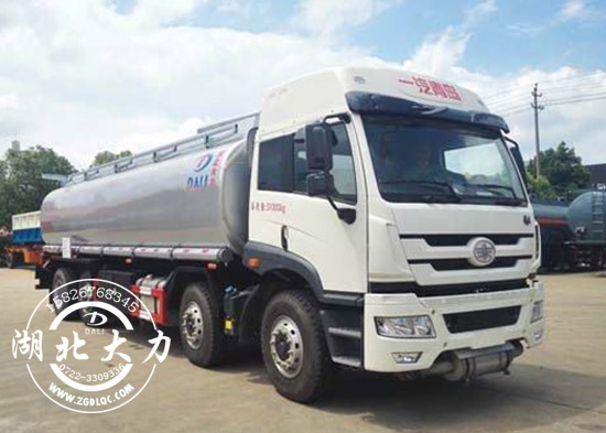 解放前四后六供液車(chē) 解放前四后六供液車(chē)